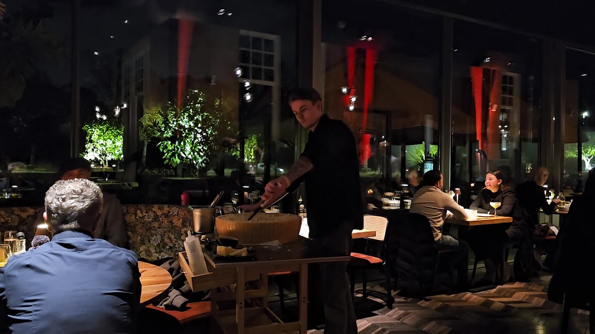 Nando Italian Bistro-2